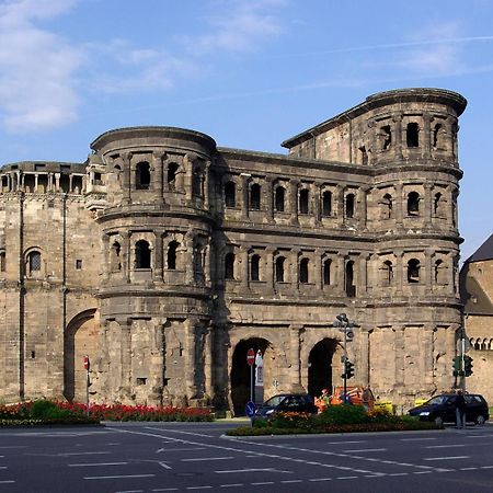 Blick Auf Den Weinberg - Apartment Mit Balkon Treviri Esterno foto